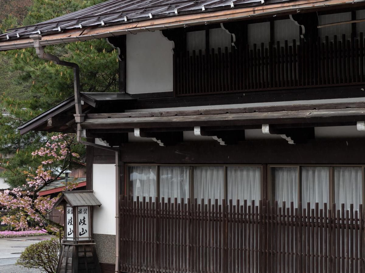 Ryokan Gizan Takayama  Exterior photo